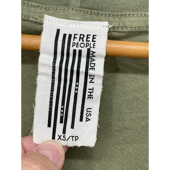 Free People Green Shark Bite Raw Hem Top‎ Size XS Grunge Lagenlook Boho - Picture 5 of 5